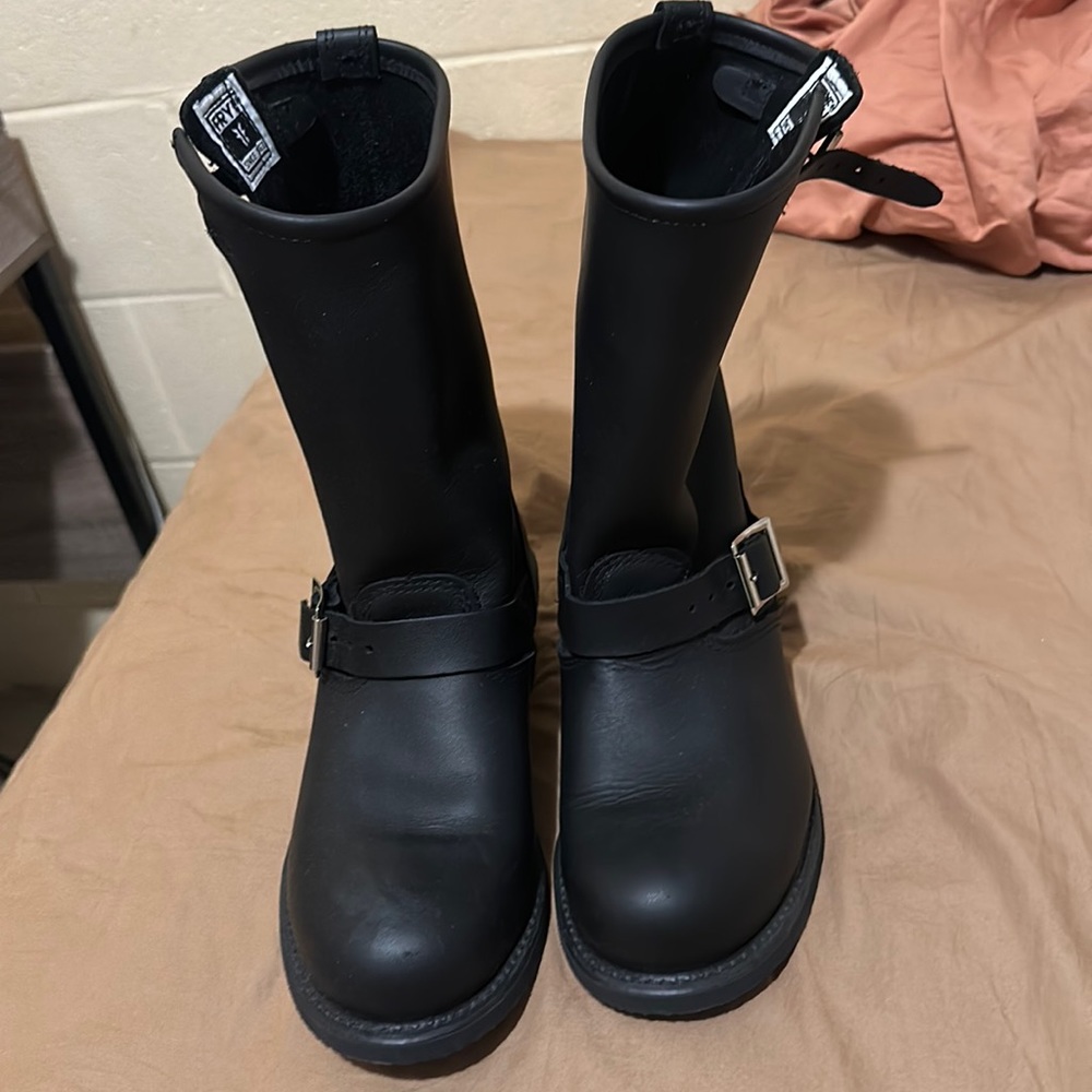 Like new Frye boots engineer 12r